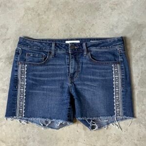 Sonoma Blue Jean Shorts with White Embroidery Size 8